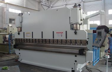 Freio da imprensa hidráulica do CNC de Delem, dobrador da chapa de aço da espessura 200T de 6mm