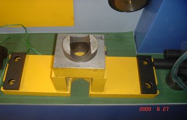 Máquina hidráulica do Ironworker do perfurador &amp; da tesoura, corte de máquina 25mm de pólo claro máximos