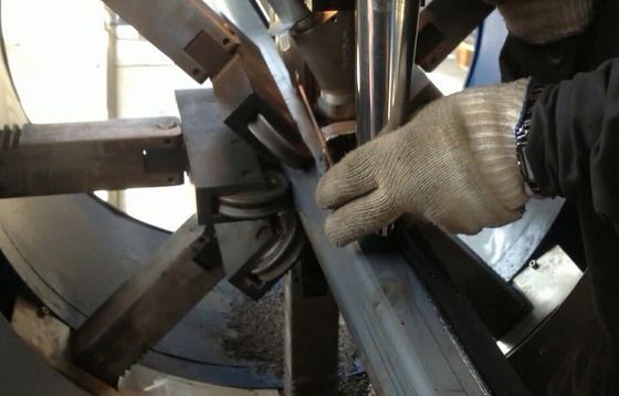 Máquina 60 da Fechar-Soldadura de pólo claro do cargo da lâmpada do diâmetro de Larege - 340mm, 16 medem máximo