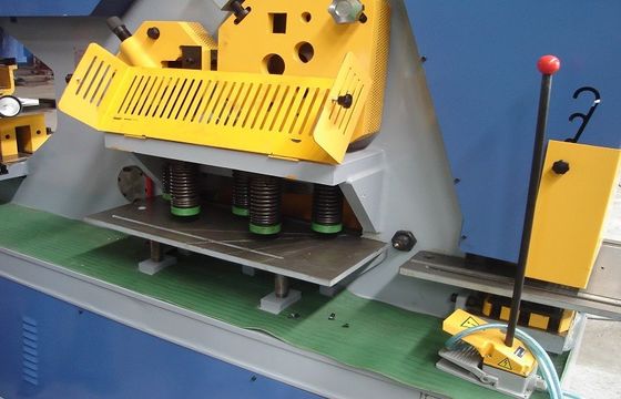 Máquina hidráulica do Ironworker do perfurador & da tesoura, corte de máquina 25mm de pólo claro máximos