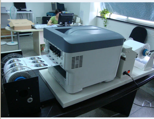 Rolo do tamanho da cor A4 de CMYK 4 para rolar para breve a impressora a laser - corra a etiqueta